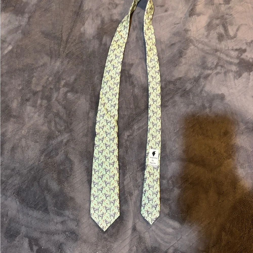 Vineyard Vines Light Green Christmas Dog Print Tie